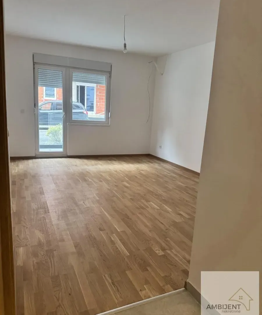 Prodaja, dvosoban stan, 49m², Stari Banovci, Stara Pazova