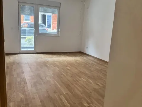 Prodaja, dvosoban stan, 49m², Stari Banovci, Stara Pazova - image 3