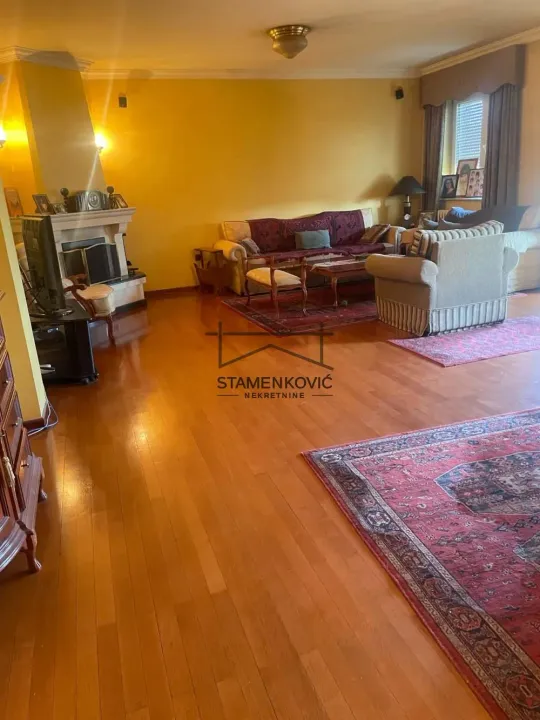 Sale, four bedroom apartment, 147m², Spens, Novi Sad Sve Podlokacije