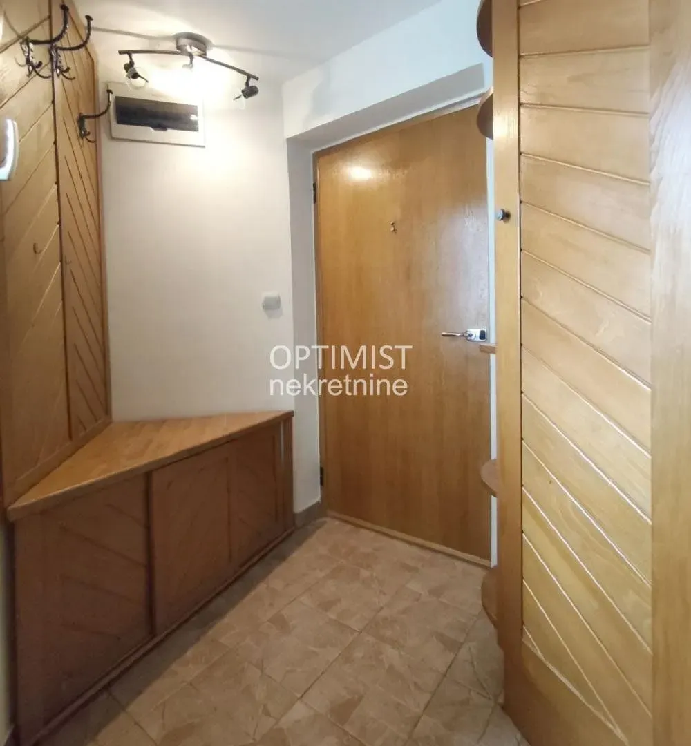 Prodaja, trosoban stan, 69m², Stari Grad, Beograd