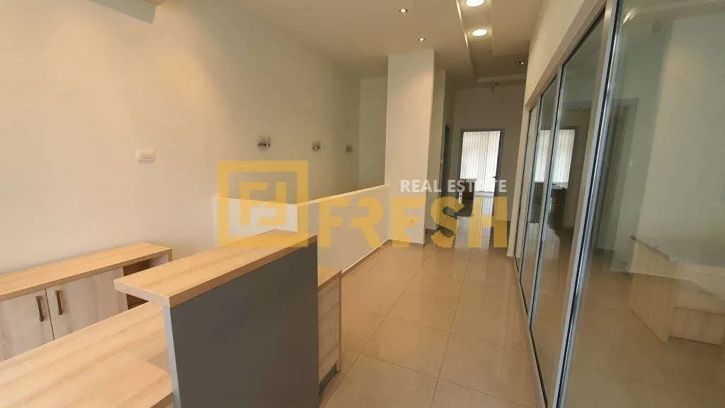 Rent, office space, 155m², Stari Aerodrom, Podgorica
