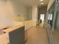 Izdavanje, poslovni prostor, 155m², Stari Aerodrom, Podgorica - image 5