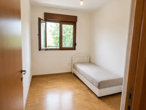 Prodaja, dvosoban stan, 64m², Stari Aerodrom, Podgorica - image 7