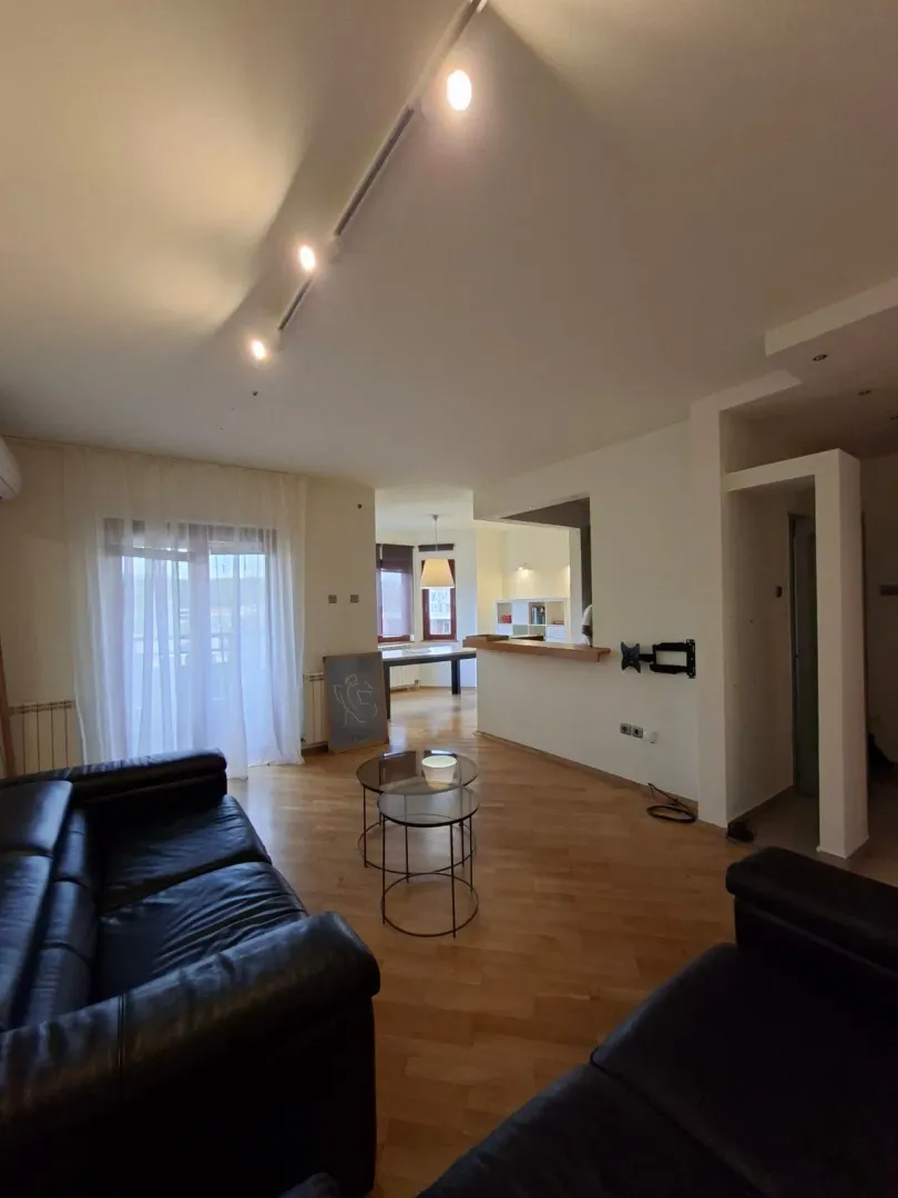 Rent, three bedroom apartment, 108m², Malo Brdo, Podgorica