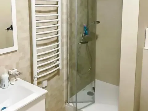 Izdavanje, jednosoban stan, 57m², Centar, Podgorica - image 2