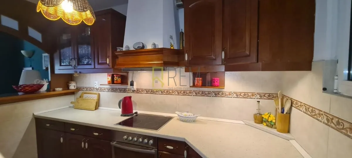 Sale, three bedroom apartment, 86m², Centar, Budva