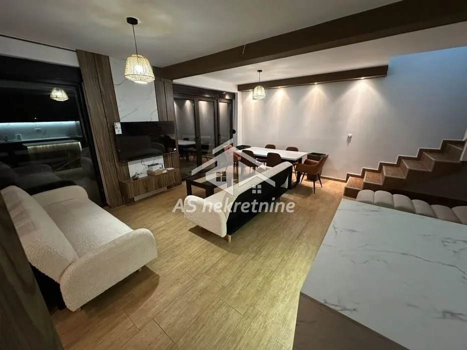 Izdavanje, kuća, 185m², Novi Beograd Sve Podlokacije, Beograd