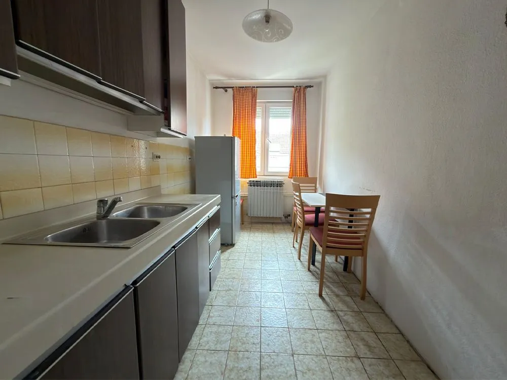 Sale, two bedroom apartment, 65m², Kalenić Pijaca, Vračar Sve Podlokacije