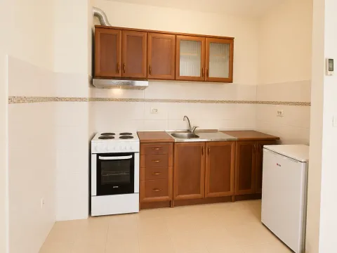 Prodaja, dvosoban stan, 64m², Stari Aerodrom, Podgorica - image 4