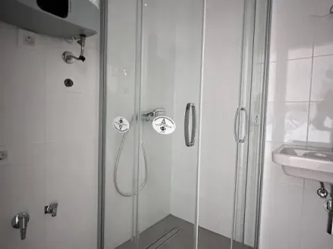 Sale, two bedroom apartment, 41m², Lekino Brdo, Voždovac Sve Podlokacije - image 3