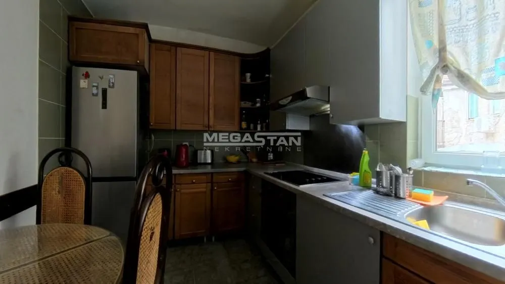 Sale, apartment, 109m², Stari Grad, Beograd