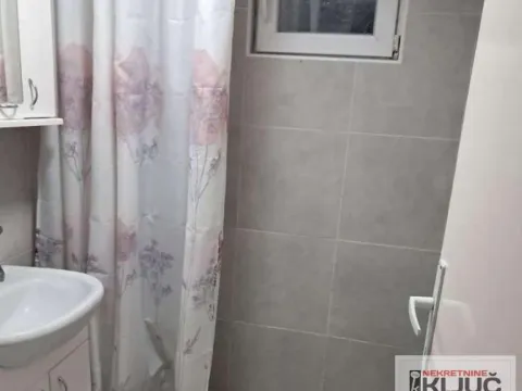 Izdavanje, jednosoban stan, 22m², Petrovaradin, Novi Sad - image 5