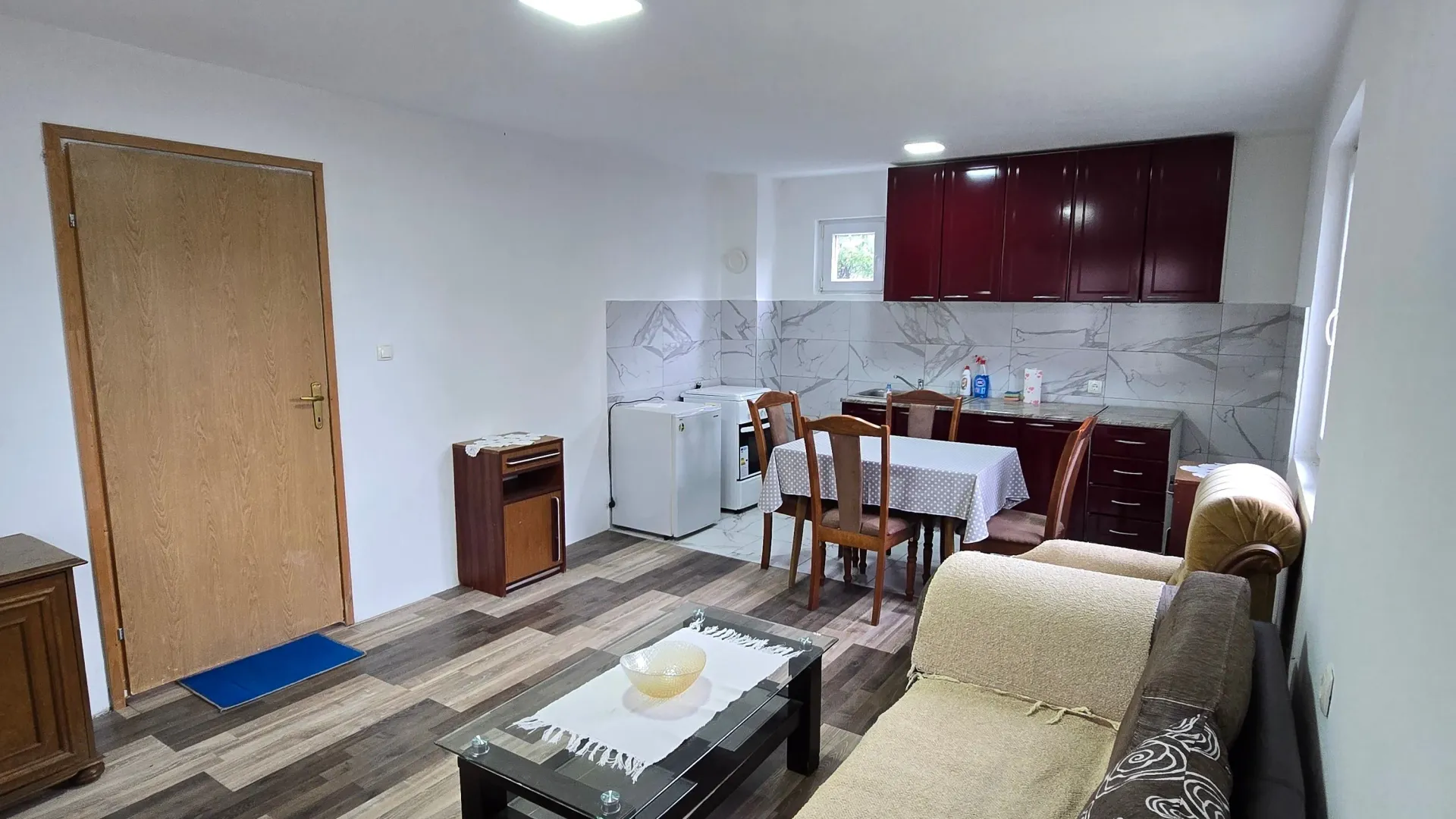 Rent, house, 60m², Kakaricka Gora, Podgorica