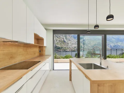 Sale, house, 479m², Prčanj, Kotor - image 16