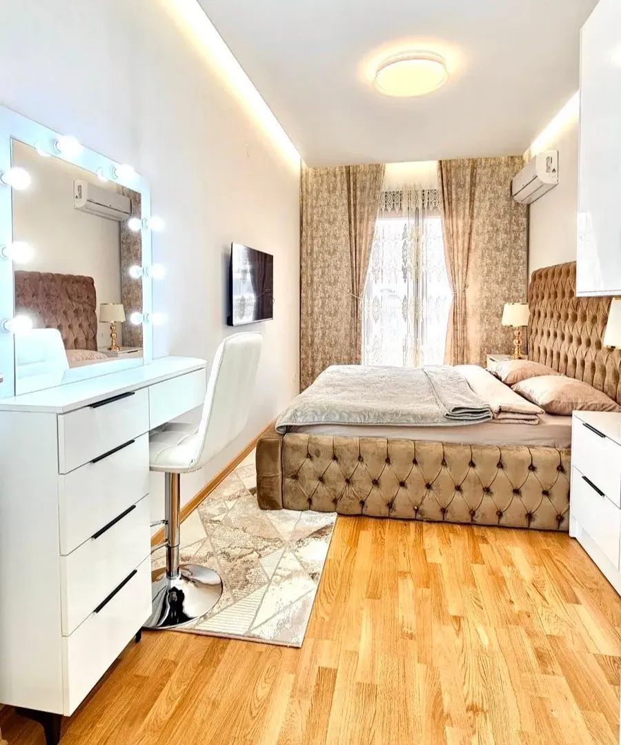 Izdavanje, dvosoban stan, 88m², Stara Varoš, Podgorica