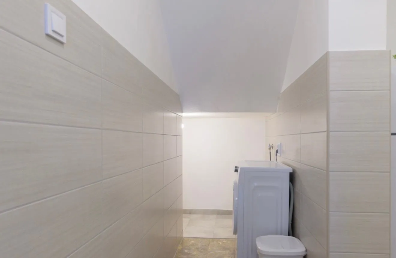 Rent, one bedroom apartment, 60m², Pod Kuk, Tivat