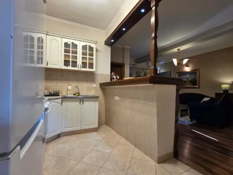 Izdavanje, dvosoban stan, 120m², Drac, Podgorica - image 7