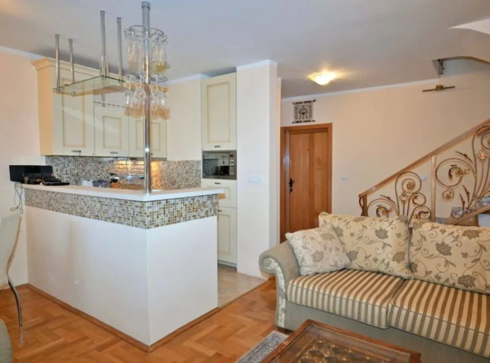 Sale, three bedroom apartment, 83m², Centar, Budva