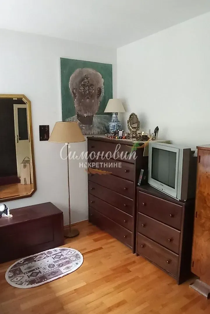 Prodaja, dvosoban stan, 61m², Zemun Centar, Zemun Sve Podlokacije