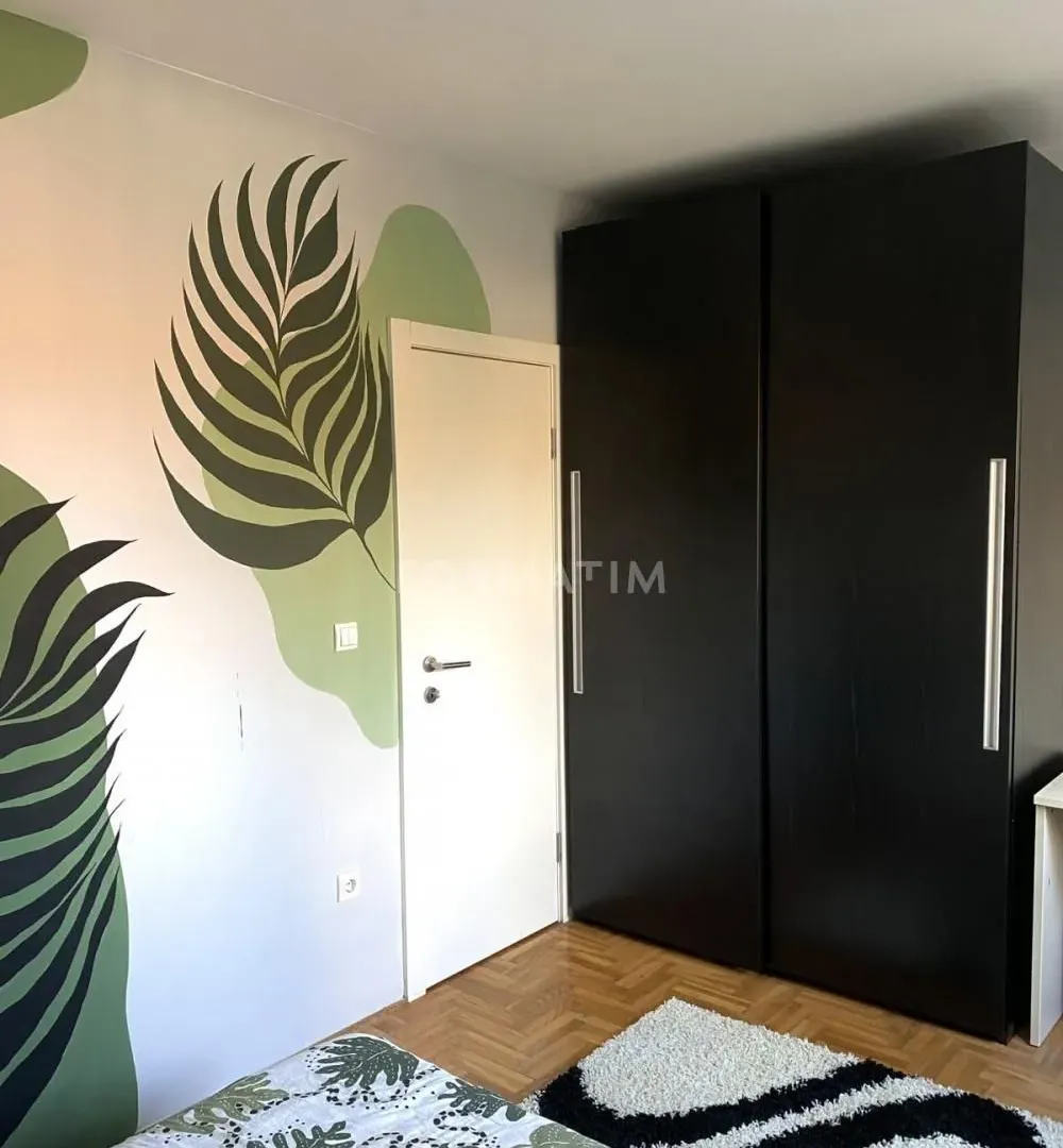 Izdavanje, trosoban stan, 65m², Banjica, Voždovac Sve Podlokacije