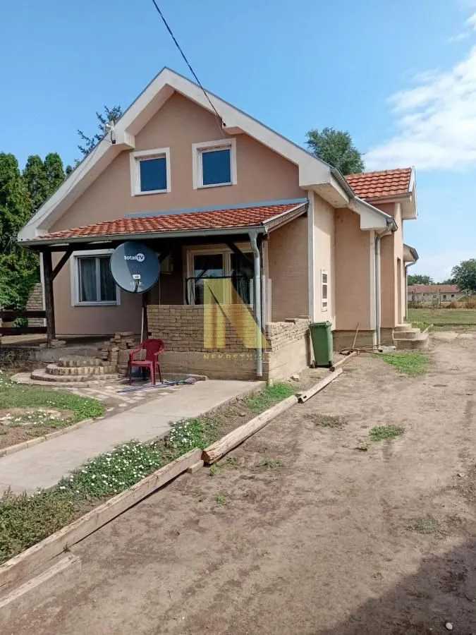 Rent, house, 170m², Vrbas, Novi Sad
