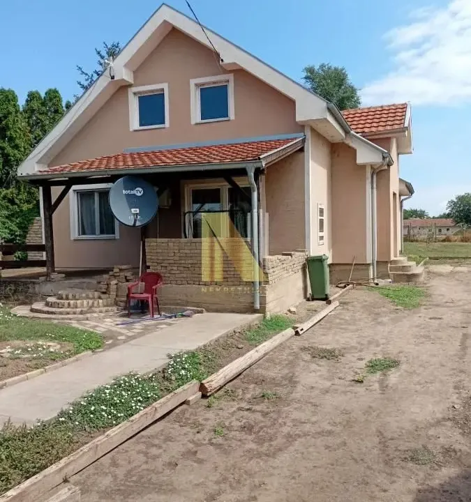 Rent, house, 170m², Vrbas, Novi Sad