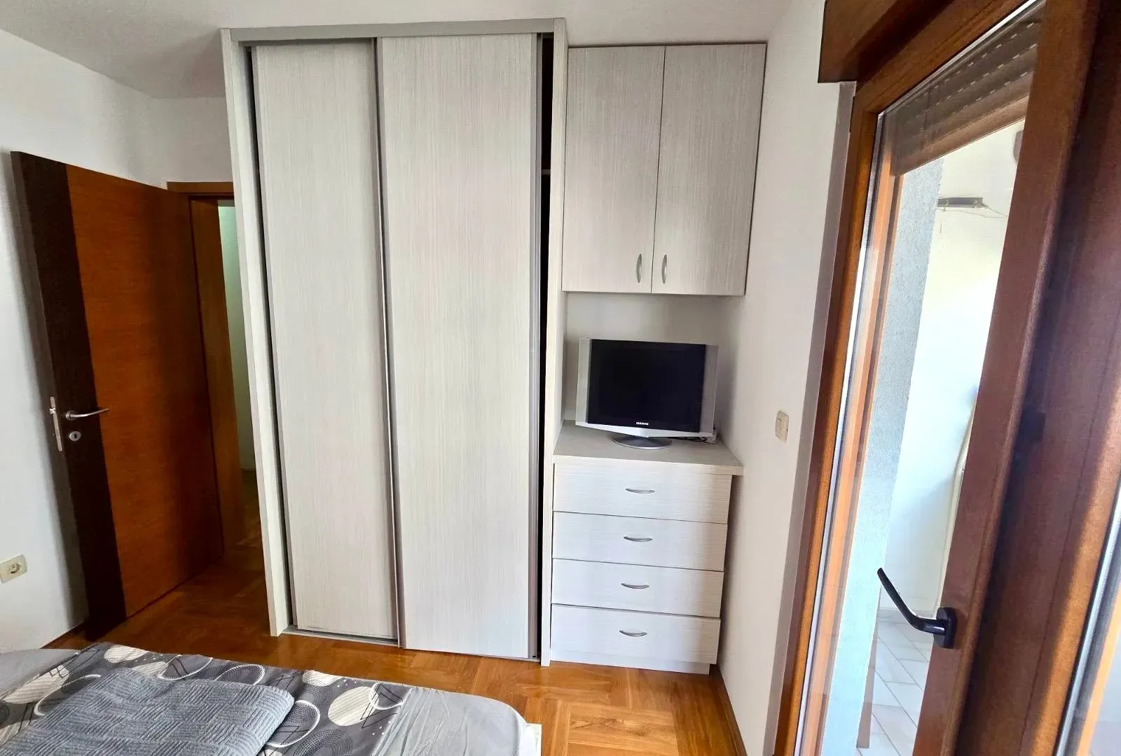 Rent, two bedroom apartment, 70m², Stari Aerodrom, Podgorica