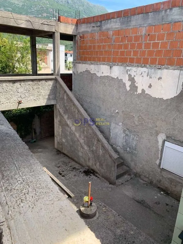 Sale, house, 224m², Bar, Crna Gora