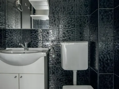 Sale, one bedroom apartment, 53m², Budva, Crna Gora - image 9