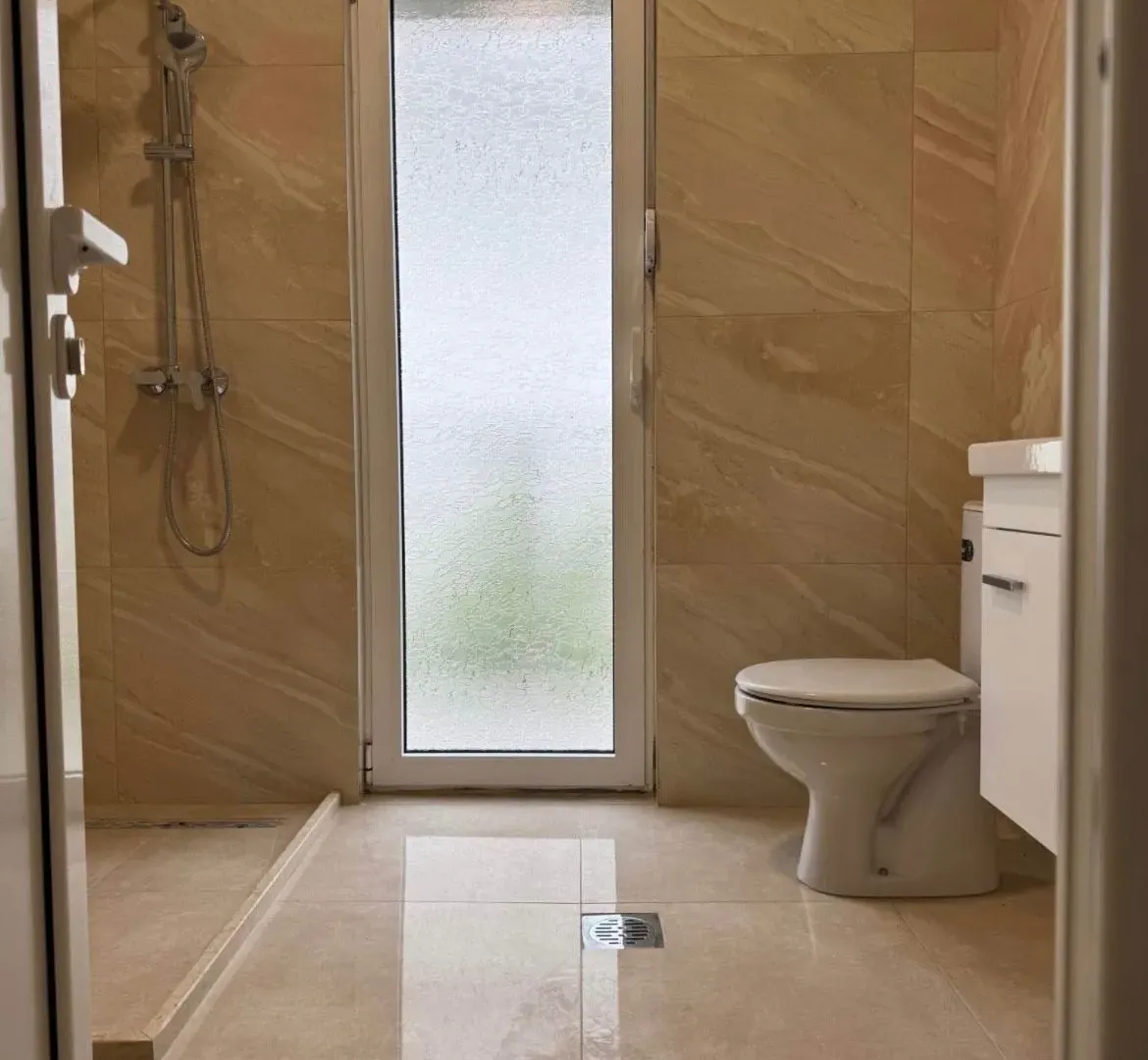 Rent, house, 500m², Stari Aerodrom, Podgorica