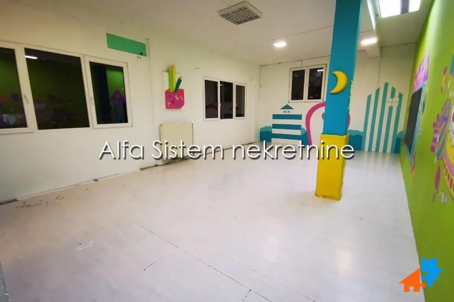 Rent, house, 520m², Voždovac Sve Podlokacije, Beograd