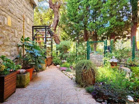 Prodaja, kuća, 100m², Budva, Crna Gora - image 15