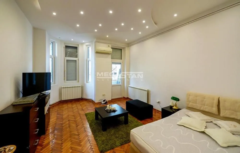 Sale, three bedroom apartment, 86m², Vračar Centar, Vračar Sve Podlokacije