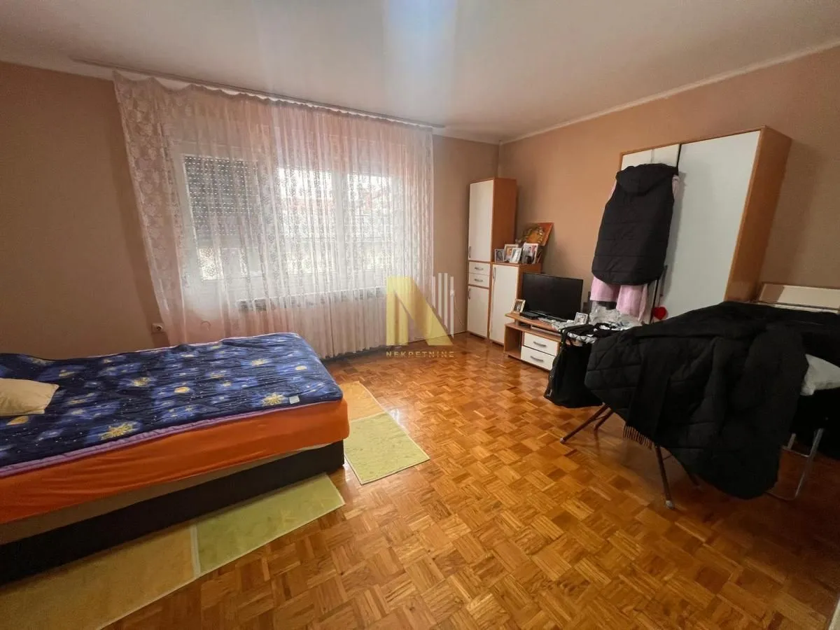 Prodaja, kuća, 250m², Veternik, Novi Sad Sve Podlokacije