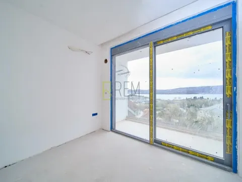 Prodaja, dvosoban stan, 76m², Tivat, Crna Gora - image 9