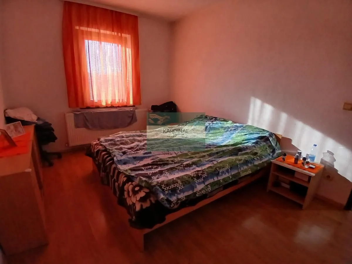 Prodaja, kuća, 440m², Centar, Jagodina
