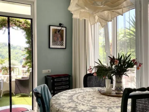 Sale, one bedroom apartment, 50m², Petrovac, Budva - image 9