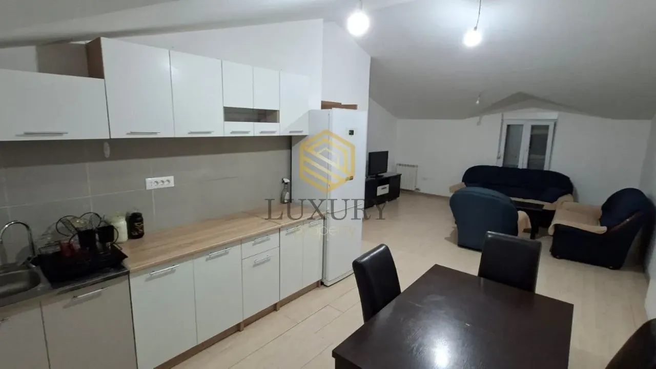 Izdavanje, dvosoban stan, 80m², Donja Gorica, Podgorica
