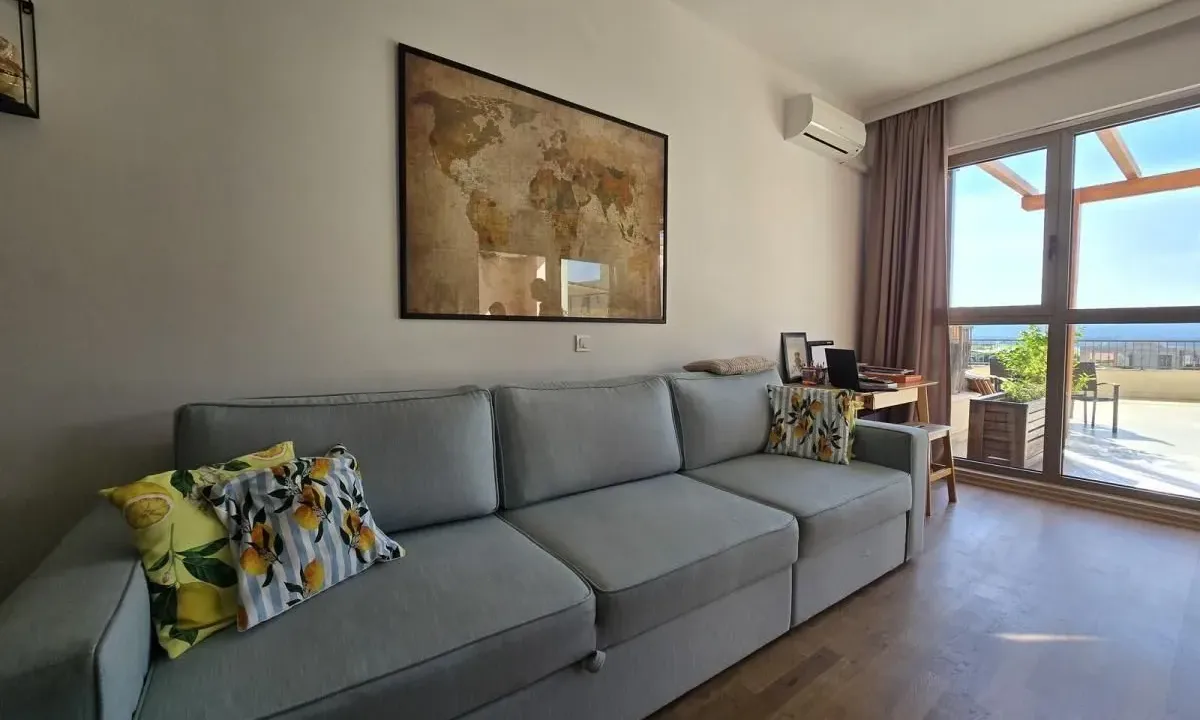 Prodaja, jednosoban stan, 59m², Tivat, Crna Gora
