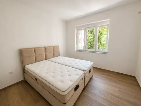 Prodaja, dvosoban stan, 68m², Centar, Podgorica - image 9