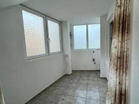 Prodaja, stan, 57m², Bar, Crna Gora - image 3