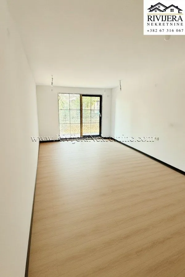 Prodaja, dvosoban stan, 103m², Herceg Novi, Crna Gora