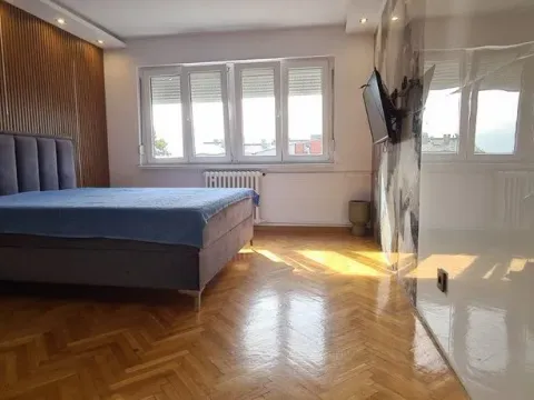 Rent, studio apartment, 22m², Kalenić Pijaca, Vračar Sve Podlokacije - image 9