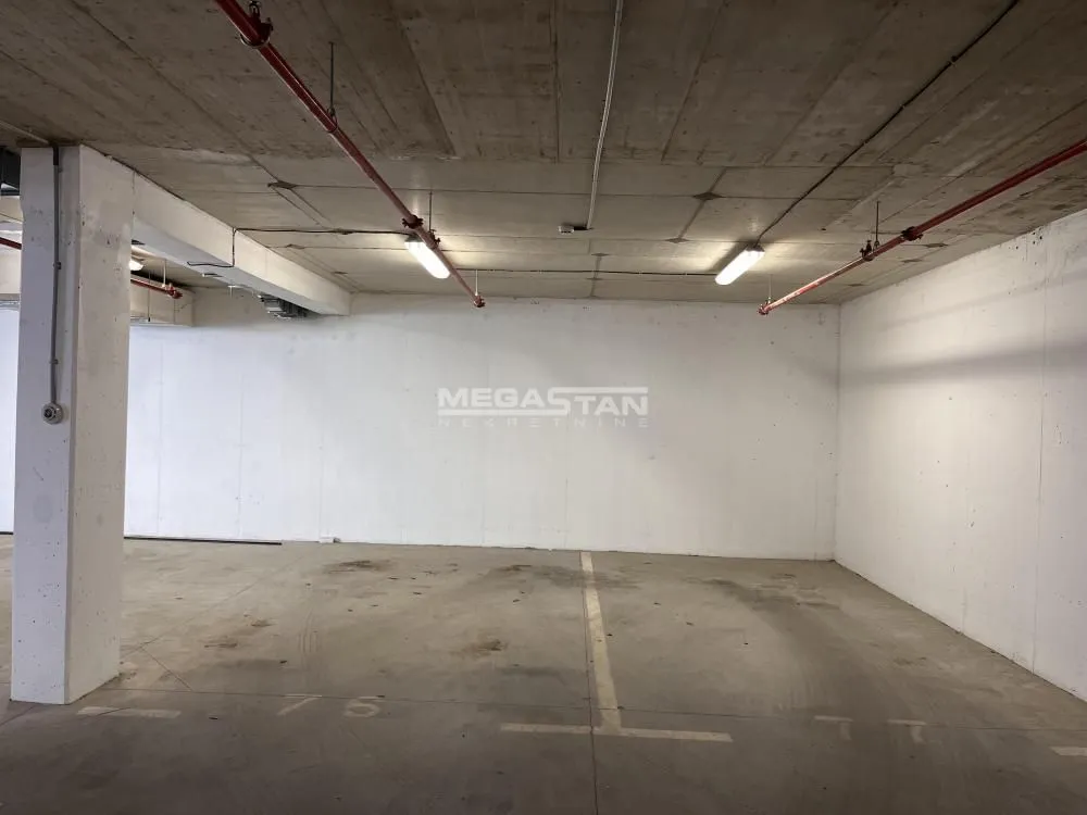 Sale, parking/garage, 13m², Bežanijska Kosa 3, Bežanijska Kosa Sve Podlokacije