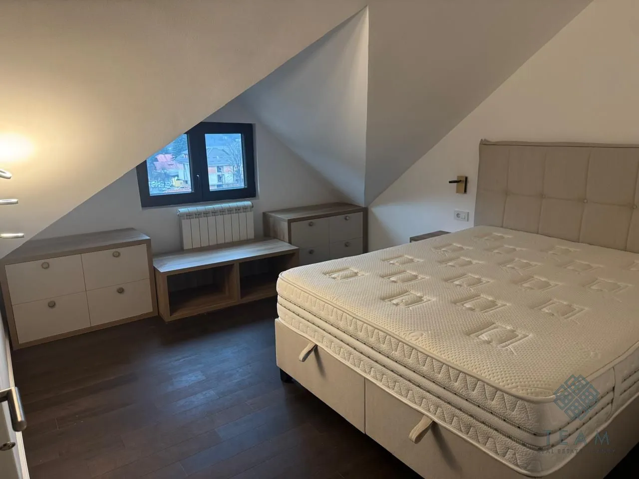 Sale, two bedroom apartment, 94m², Centar, Kolašin