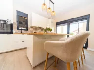 Prodaja, kuća, 130m², Tološi, Podgorica - image 35