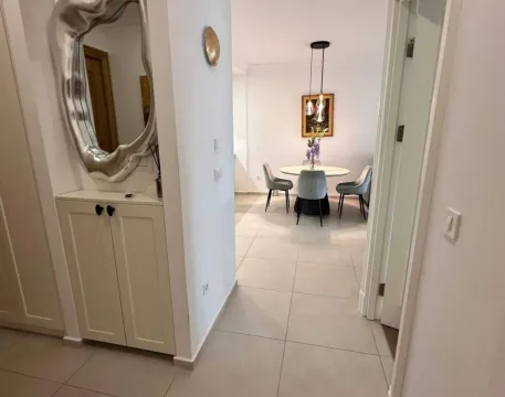 Izdavanje, dvosoban stan, 70m², Kava, Tivat - image 3