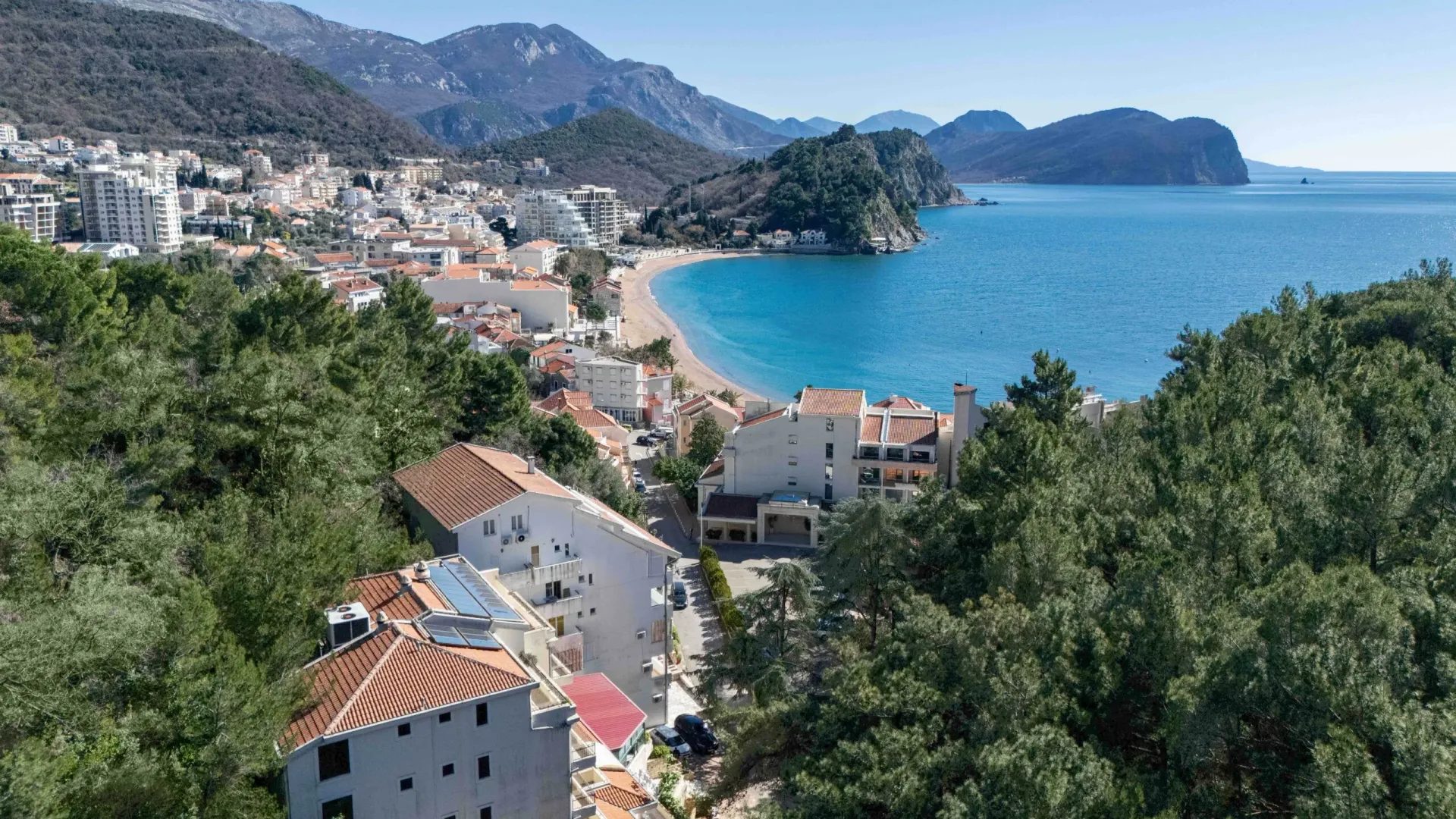 Sale, two bedroom apartment, 81m², Petrovac, Budva