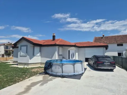 Izdavanje, kuća, 170m², Zagorič, Podgorica