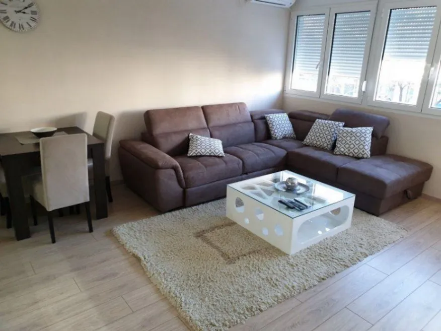 Izdavanje, garsonjera, 30m², Gintaš, Podgorica